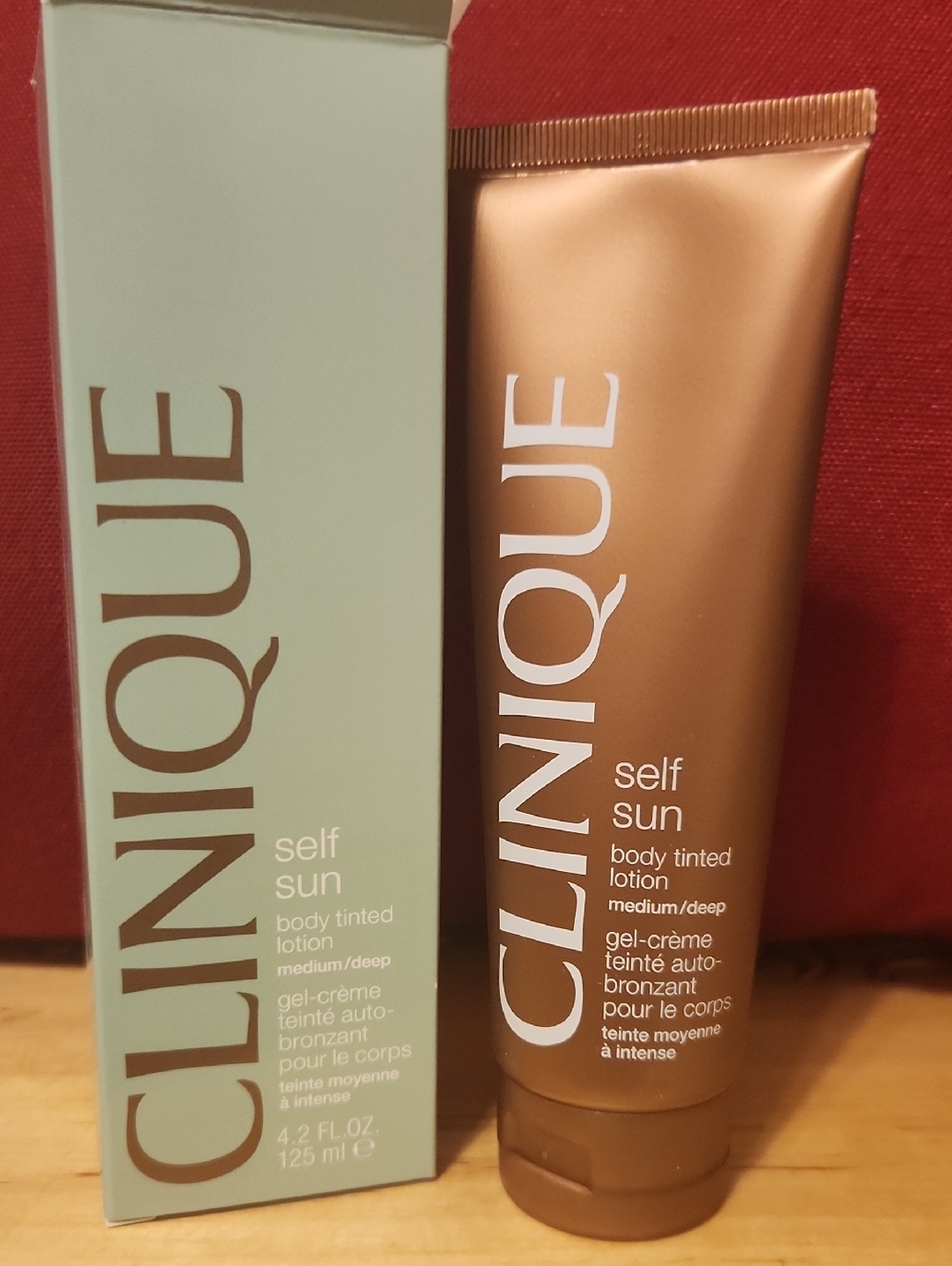 CLINIQUE Self Sun Body Tinted Lotion - Medium/Deep
